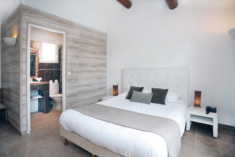 Déjeunez Sous l'Arbre Spa & Resort 5