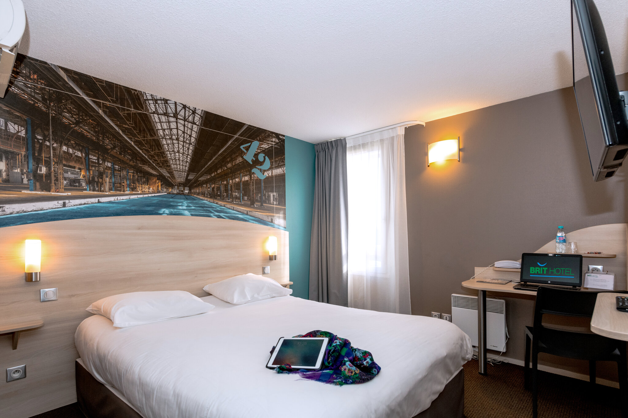 Brit Hotel Confort La Rochelle 2