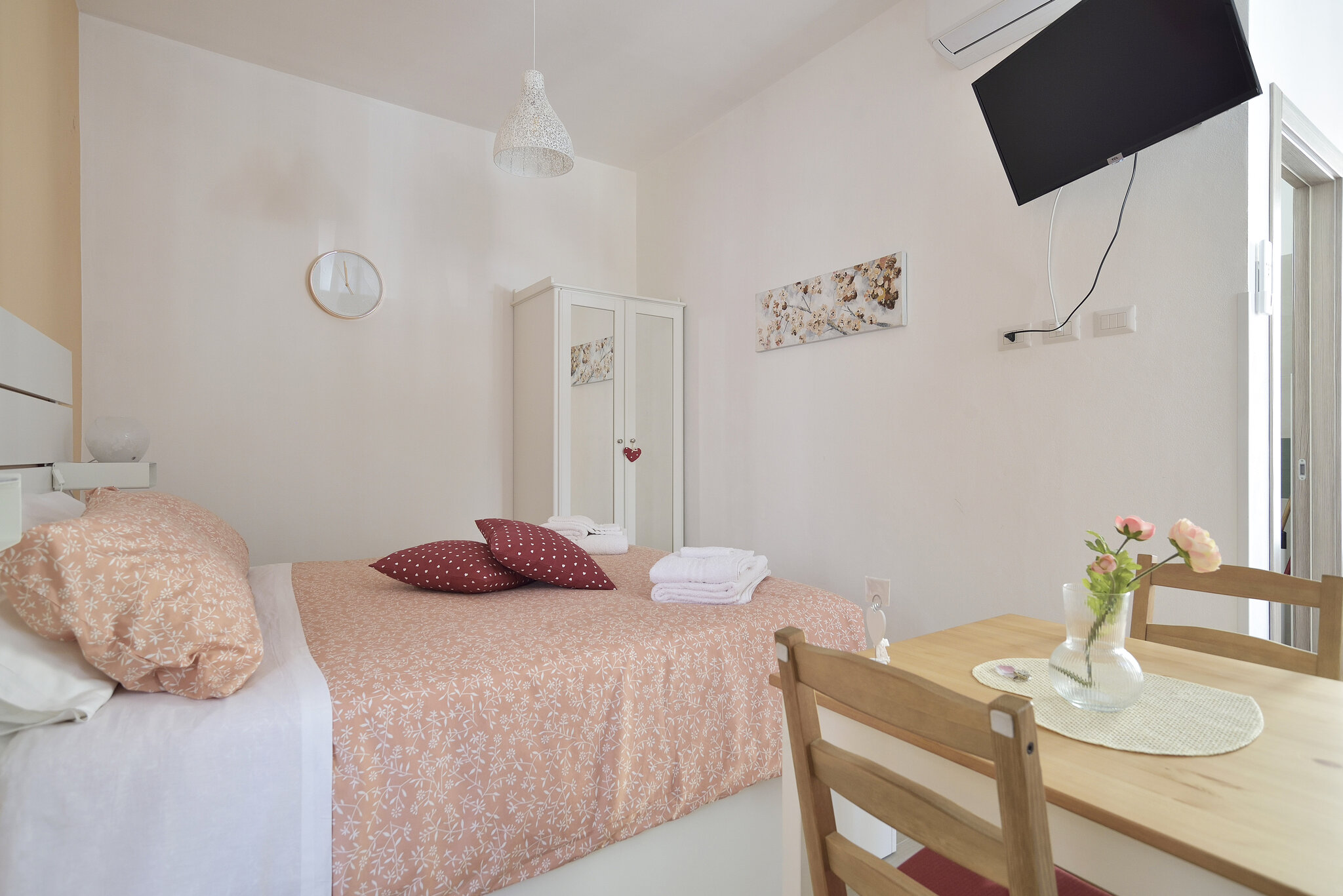Romantic Room 2