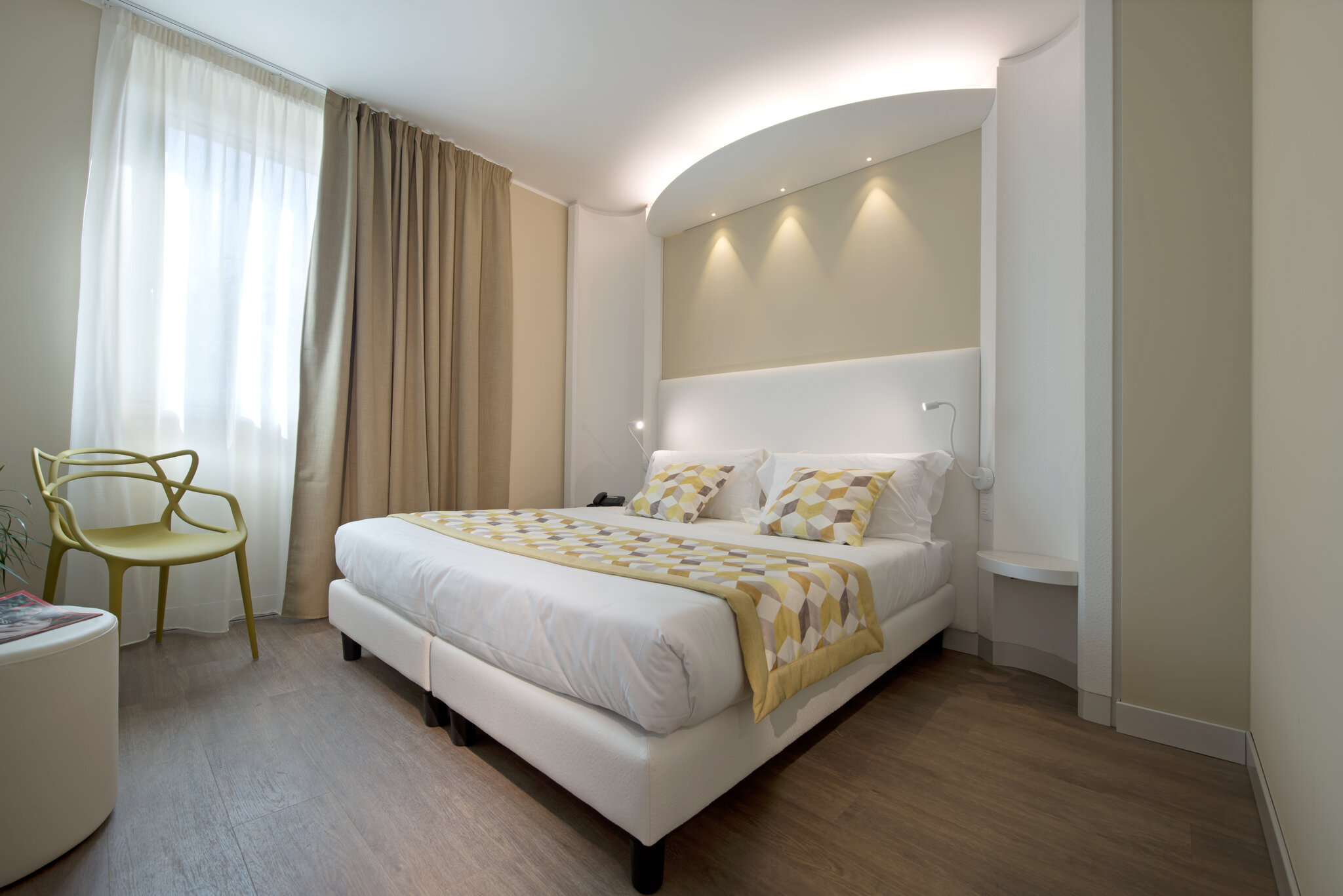 Ark Hotel