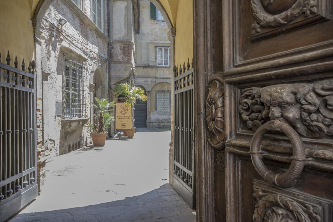 Palazzo Busdraghi 3