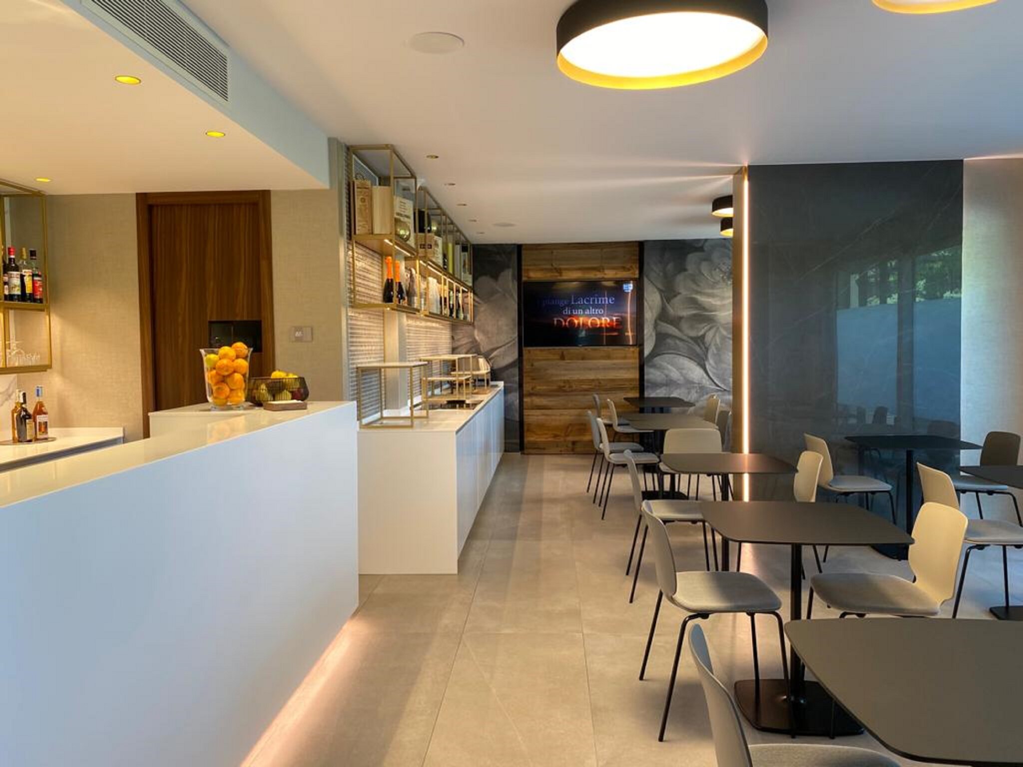 Iris Hotel 3