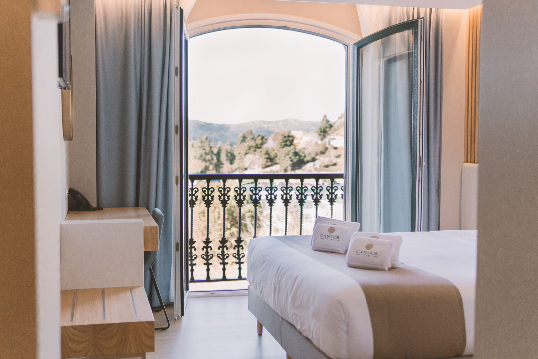 Hotel Candor