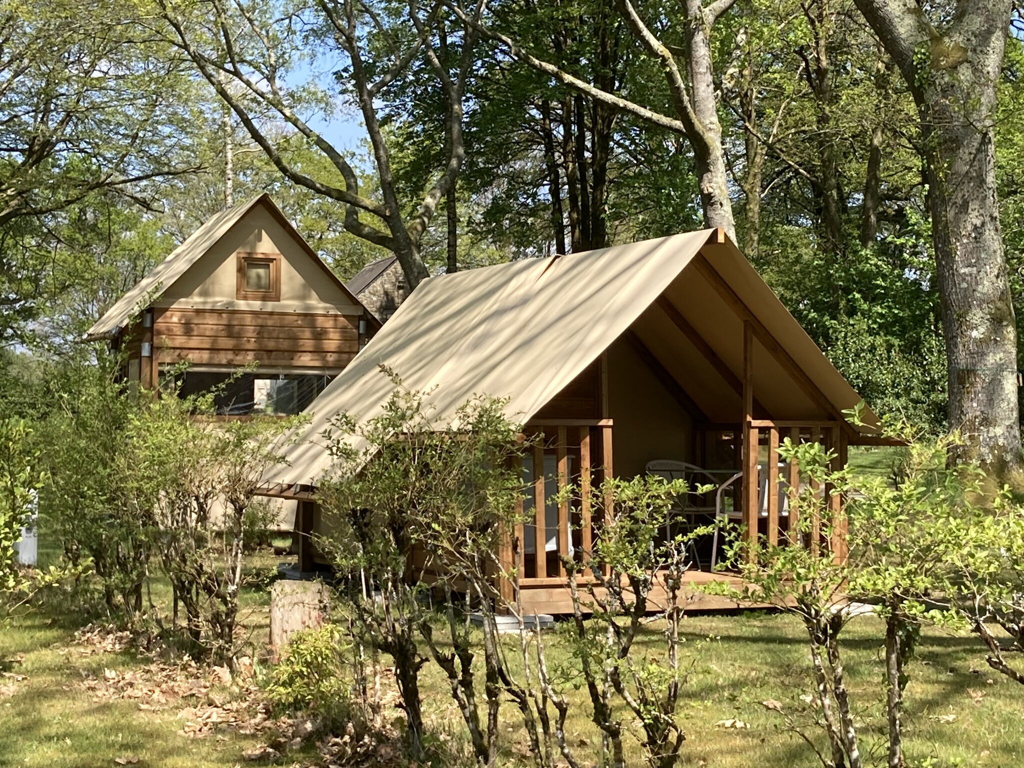 Camping Le Lac ô Fées 2