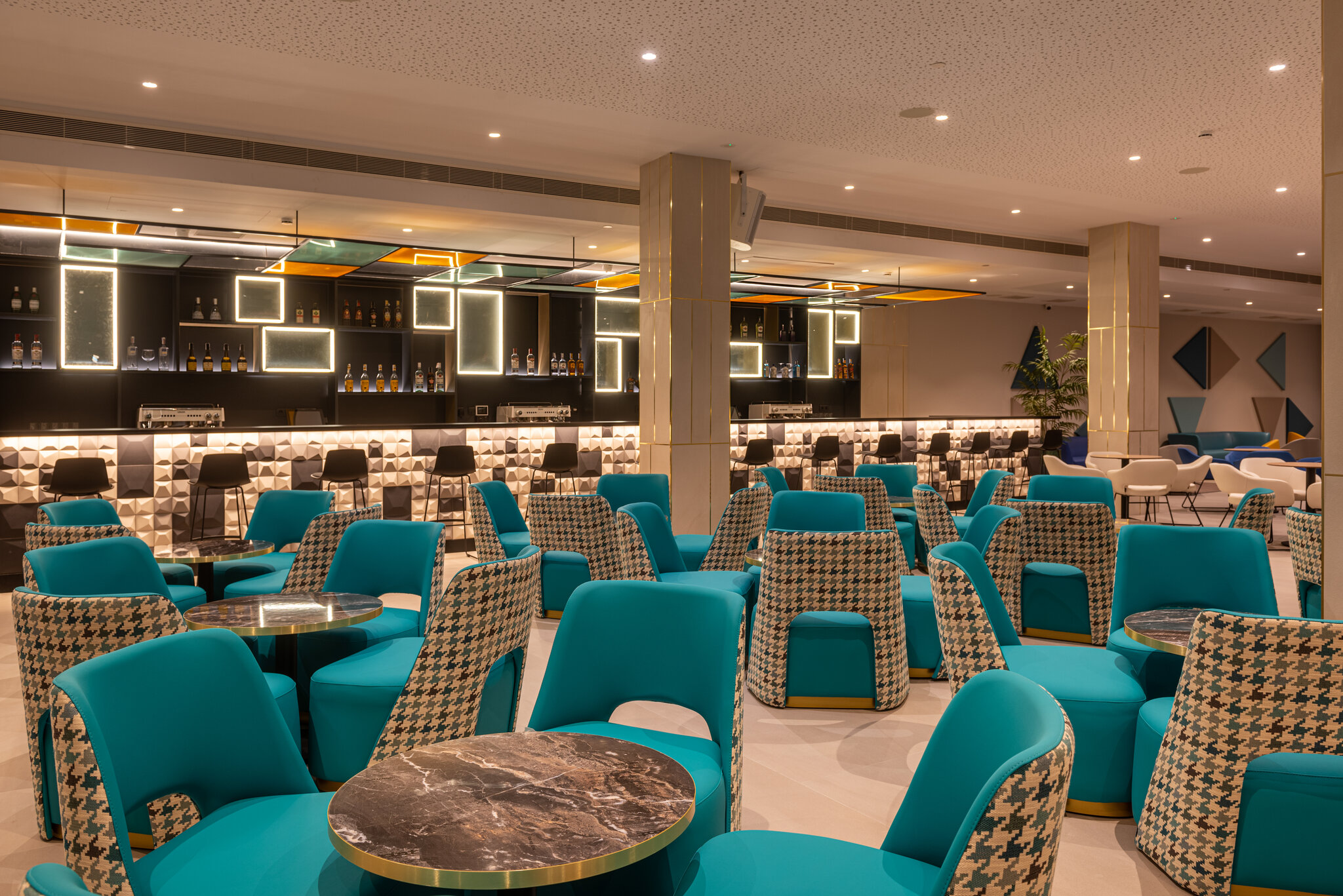 L’Azure HotelS 2