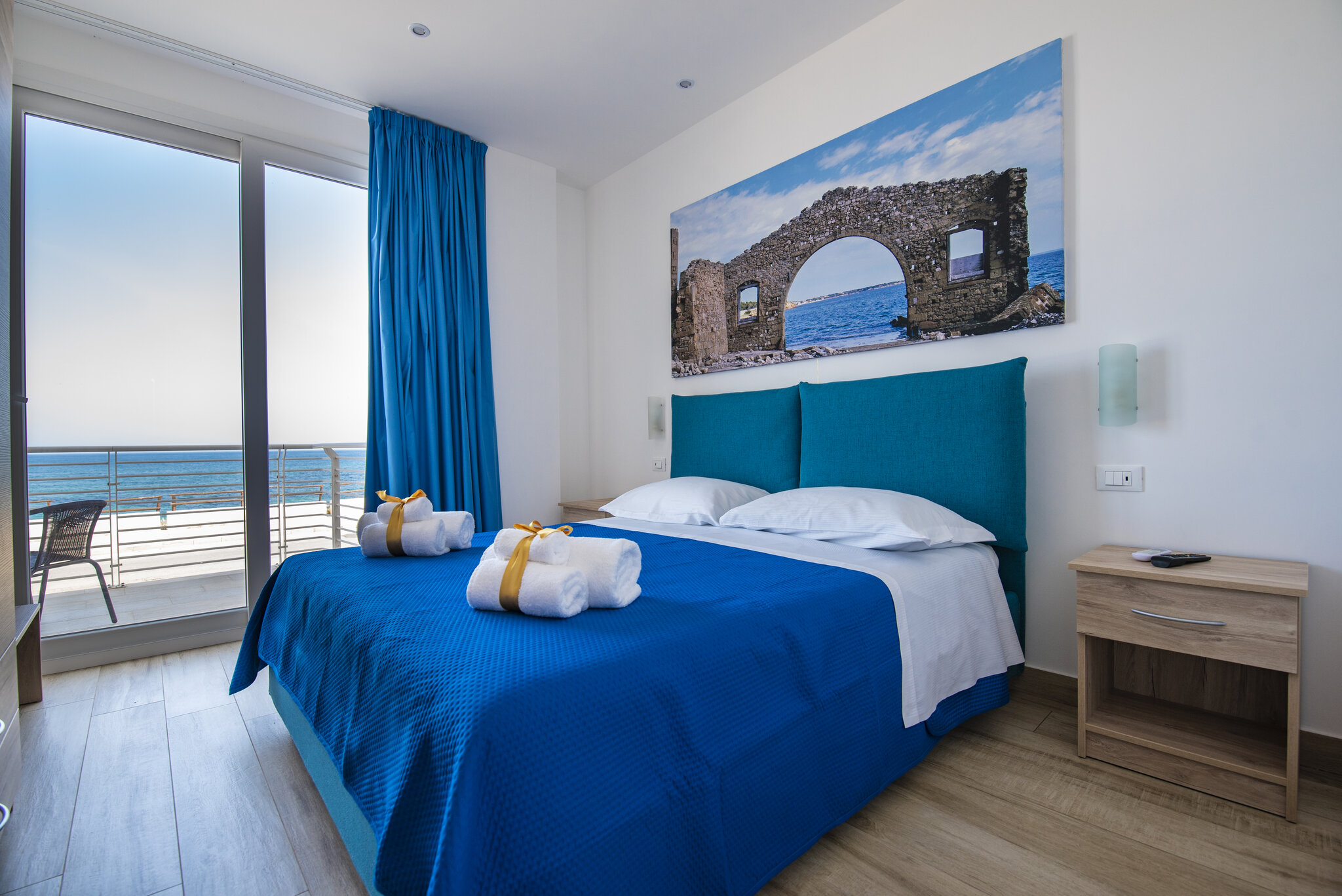 White Apartments & Spa