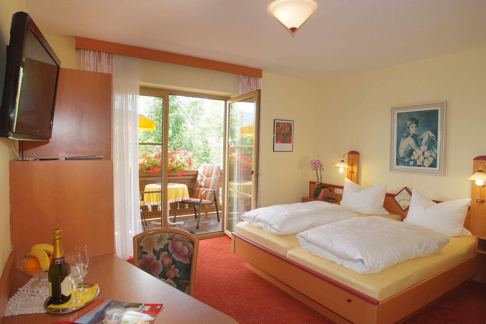Wander- und Aktiv-Hotel RösslwirtS 3