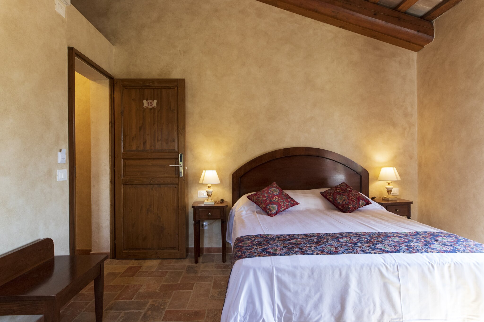 Locanda Di Montegiove 2