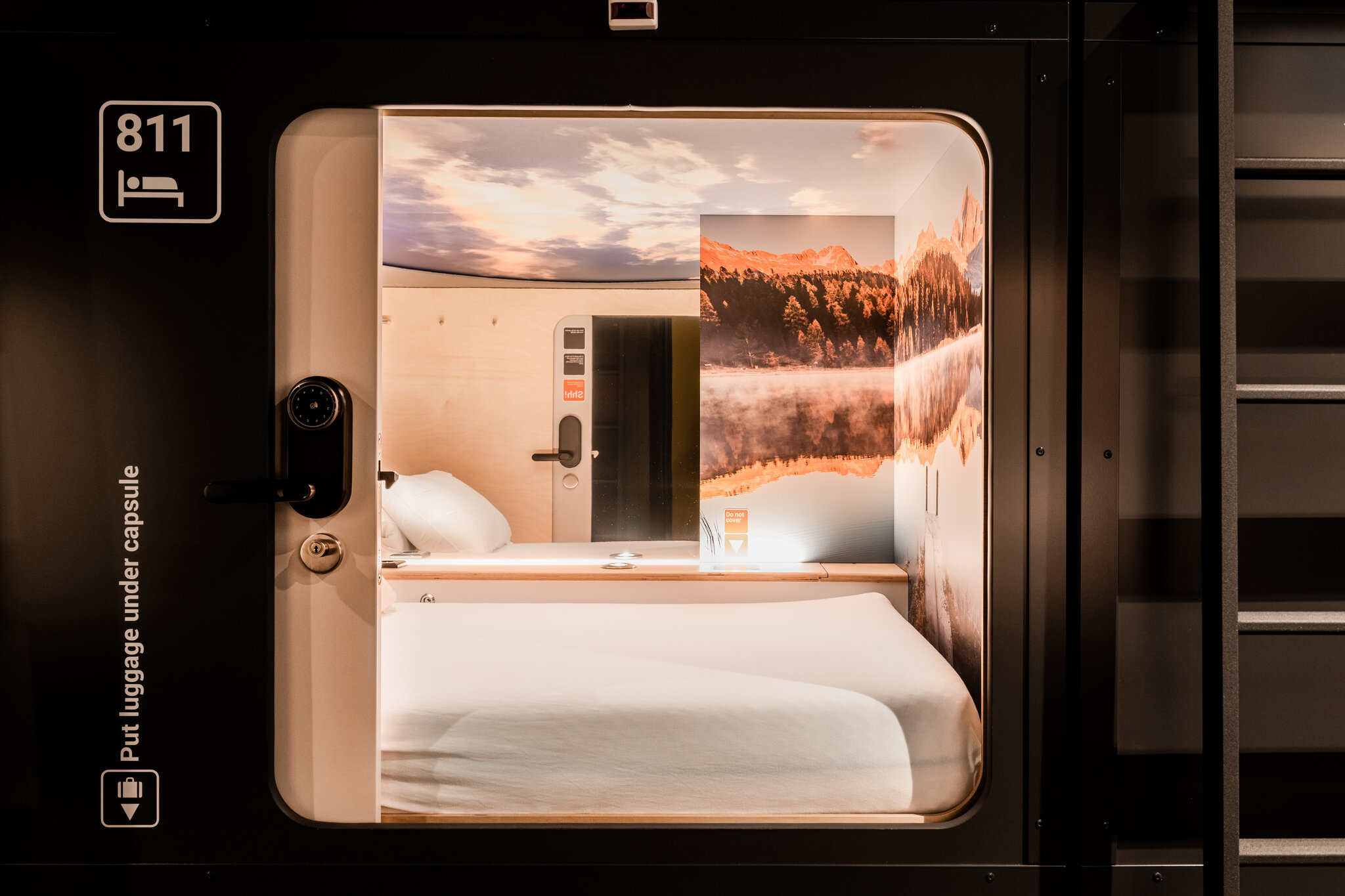 Alpine Garden - Capsule Hotels 2