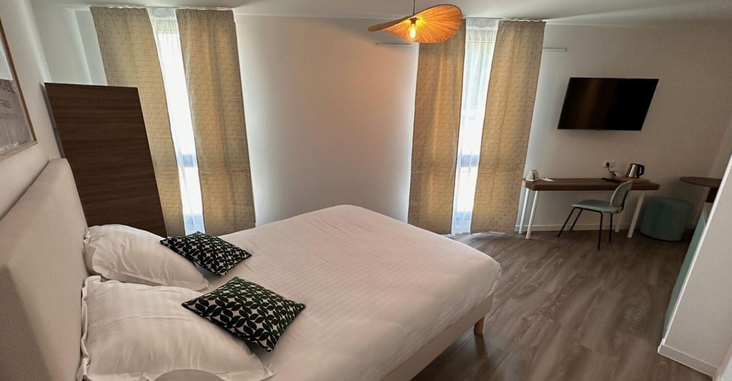 Adagio Access & ibis Styles Aix-en-Provence Université 2