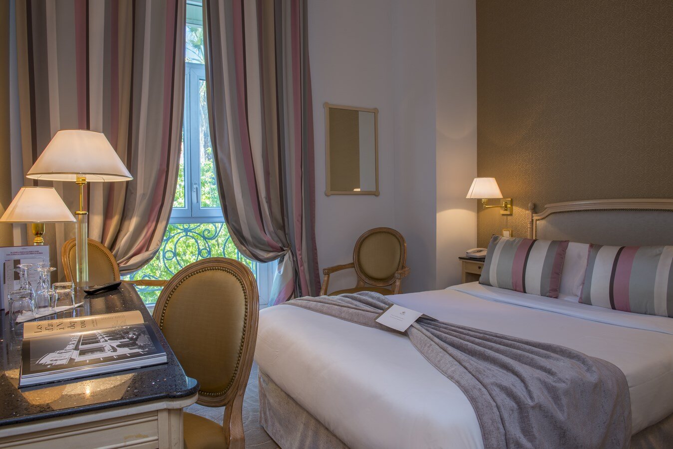 Hôtel West End 2