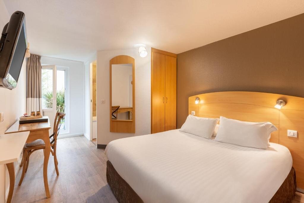 Sure Hotel by Best Western Plaisir 2