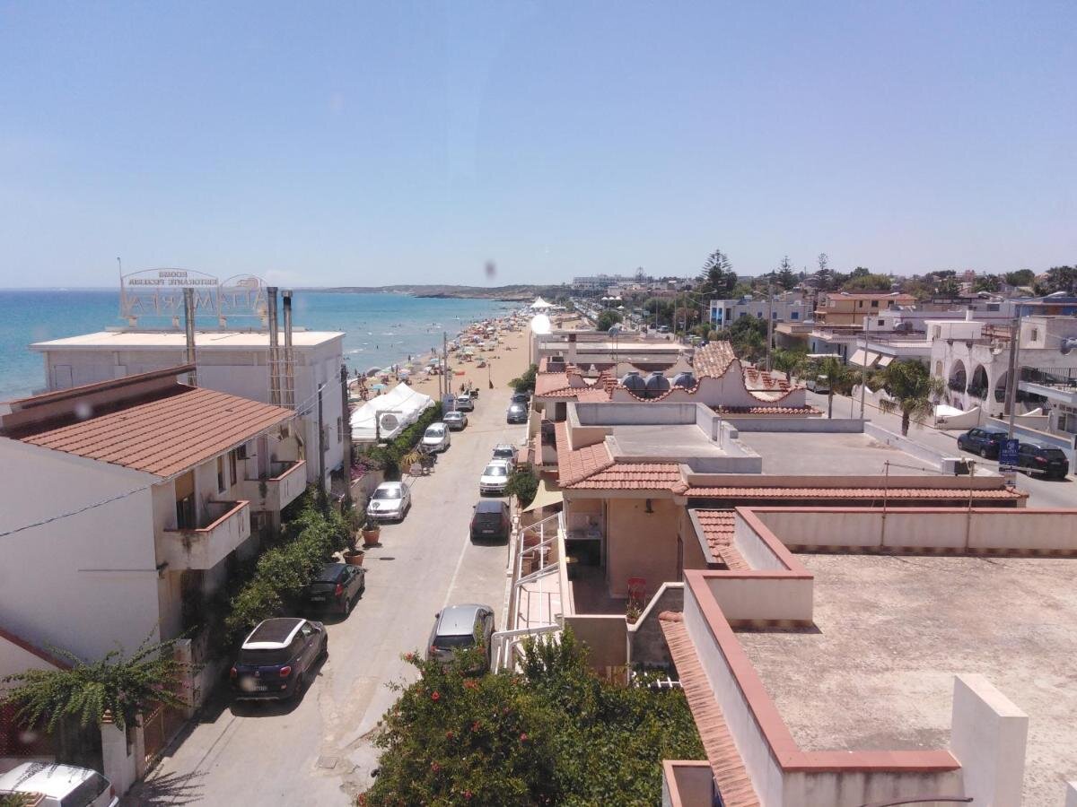 Hotel Noto Marina Beach 3