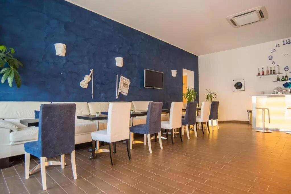 Hotel Noto Marina Beach 4