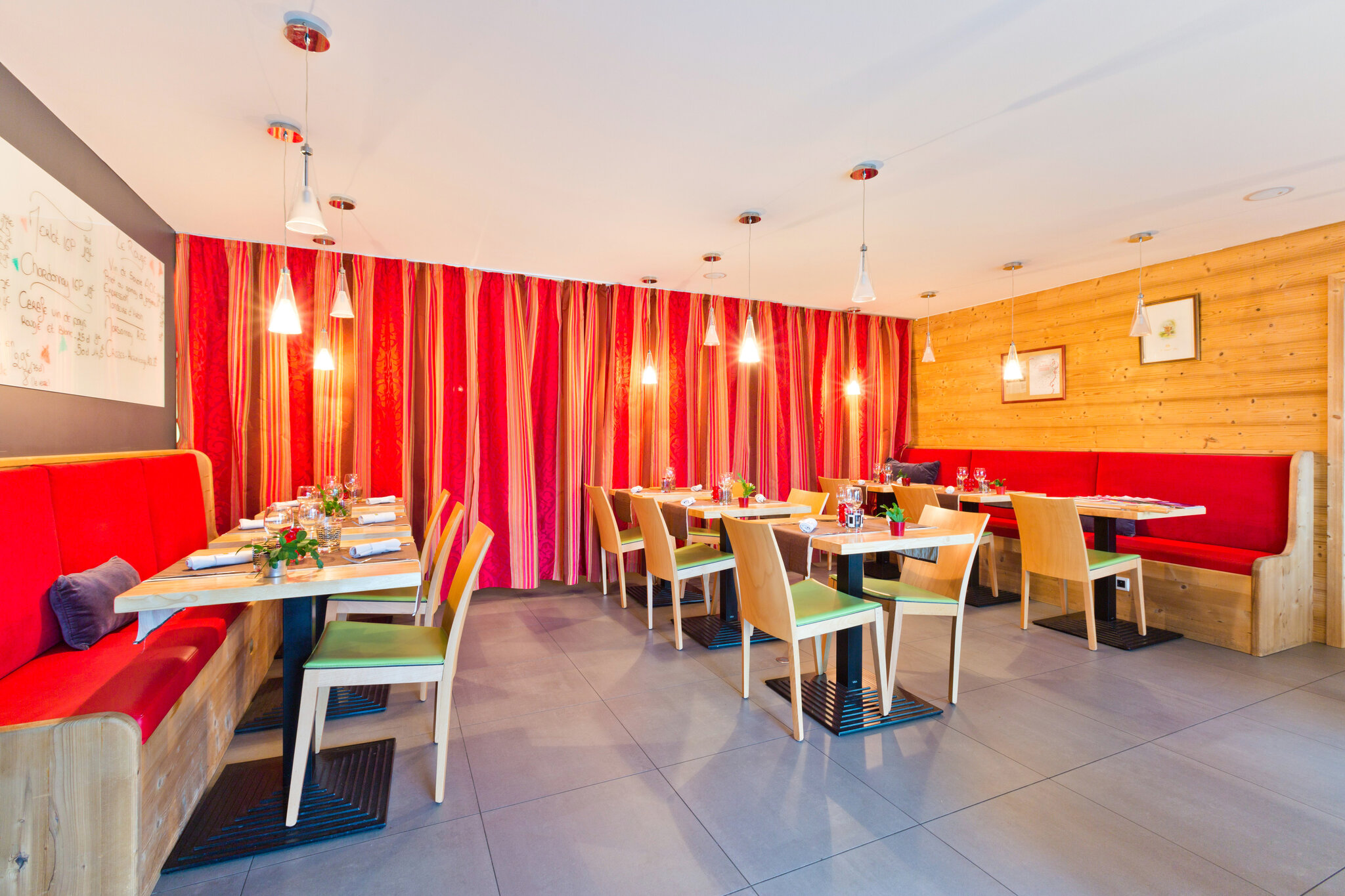 Hôtel La Croix de Savoie 3