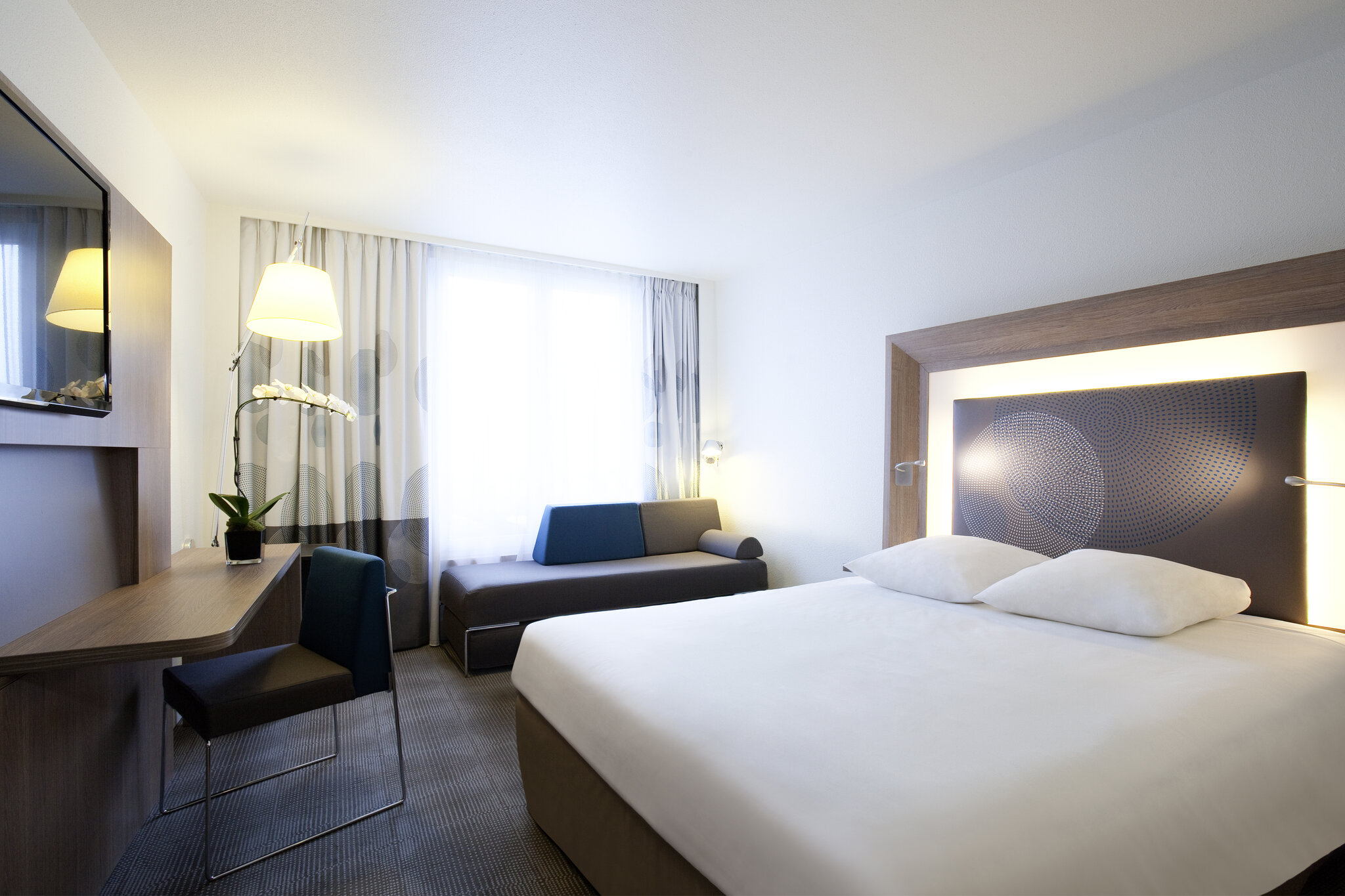 Novotel Fontainebleau Ury 2
