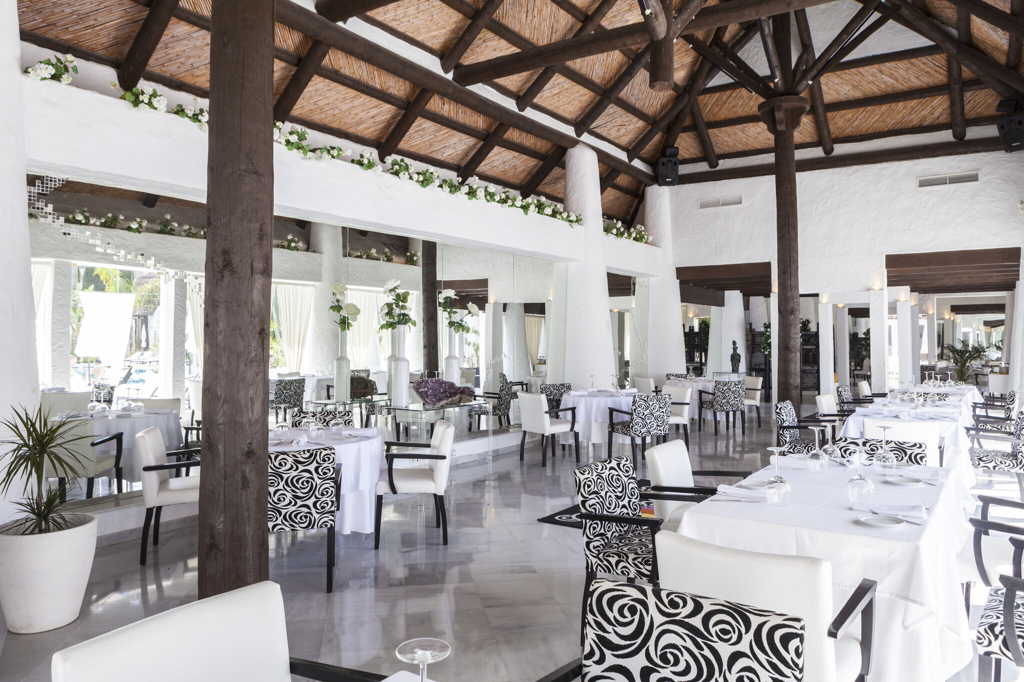 Hotel Suites Albayzín del Mar 4