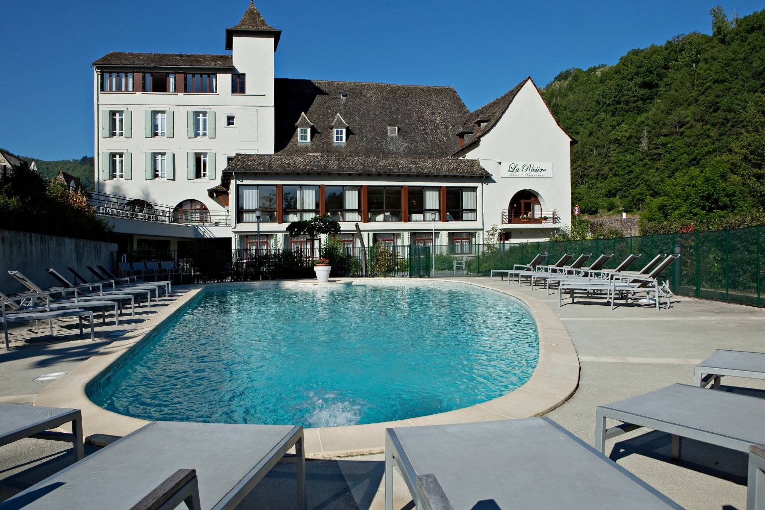 Hôtel la Rivière 3