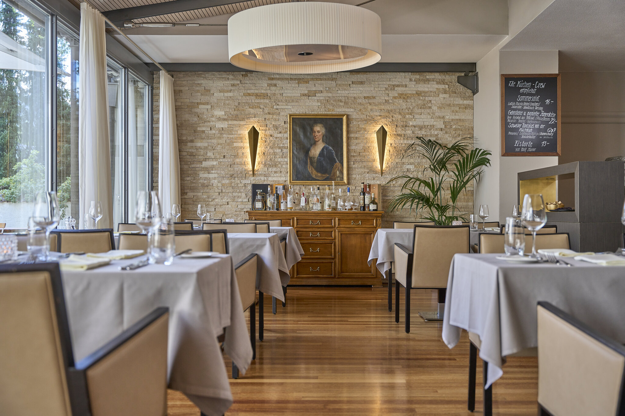 Boutique Hotel Schloss Hünigen 5
