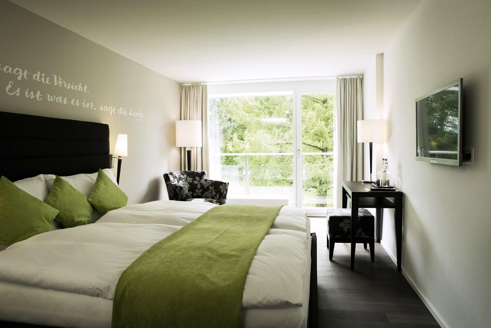 Boutique Hotel Schloss Hünigen 2