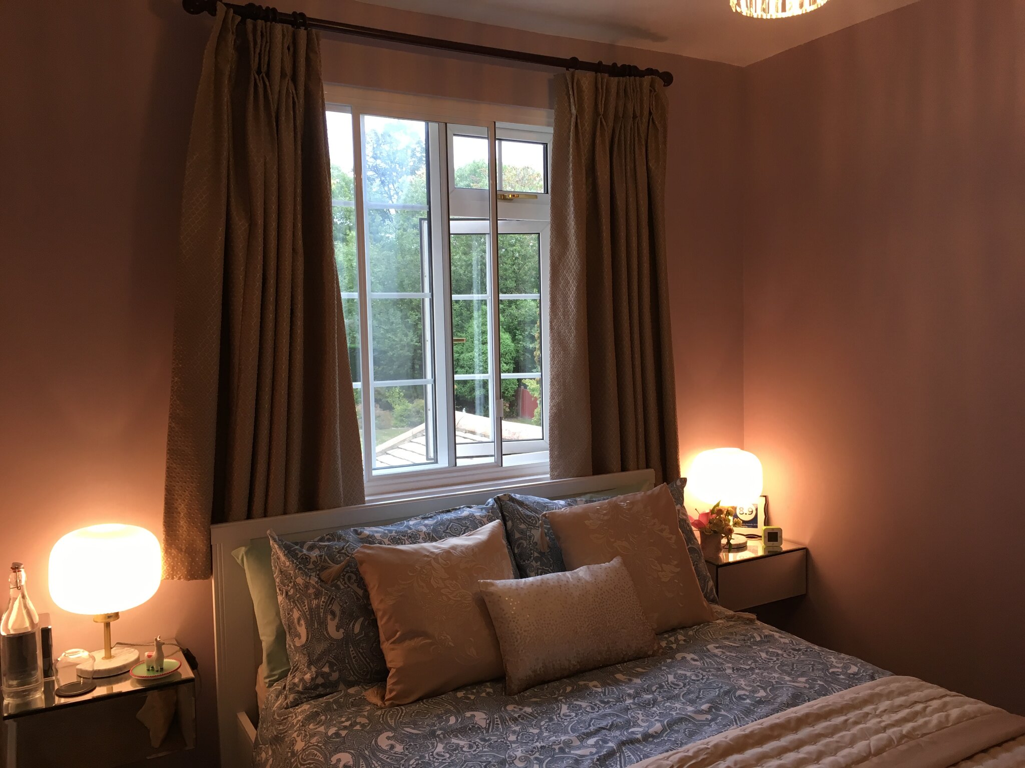 Leafy Suburban Bed and Breakfast 2