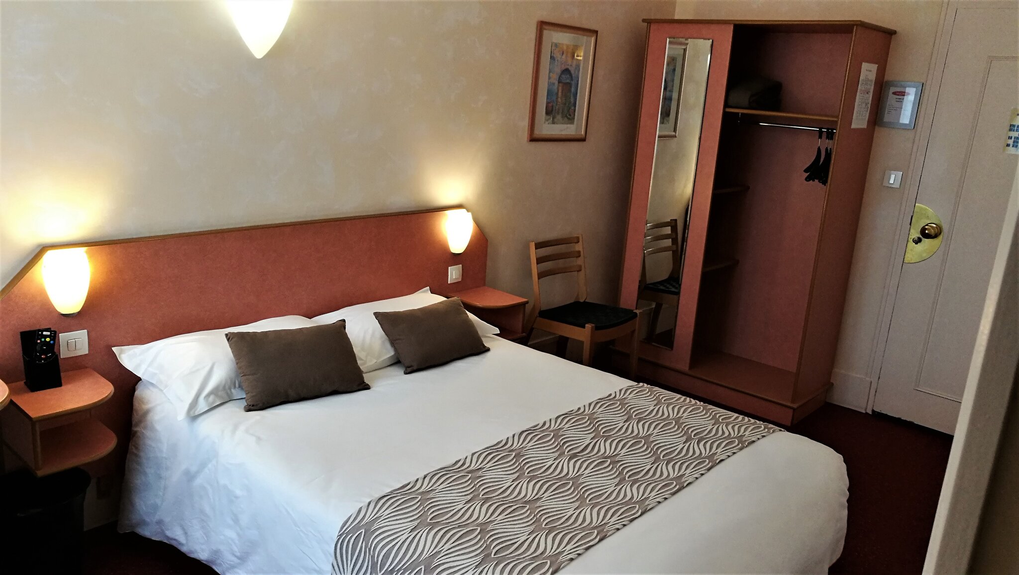 Nouvel Hôtel 3