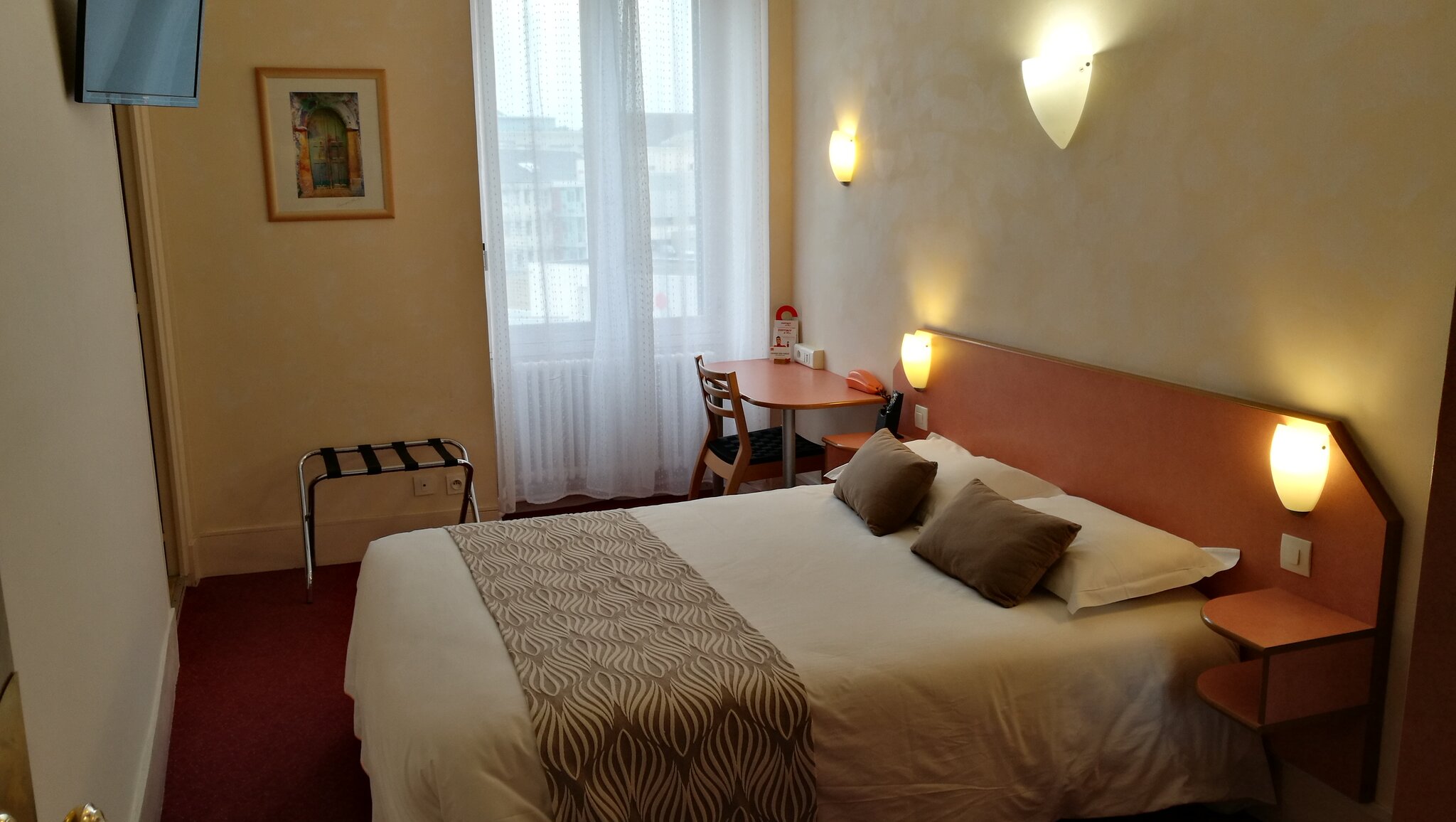 Nouvel Hôtel 2