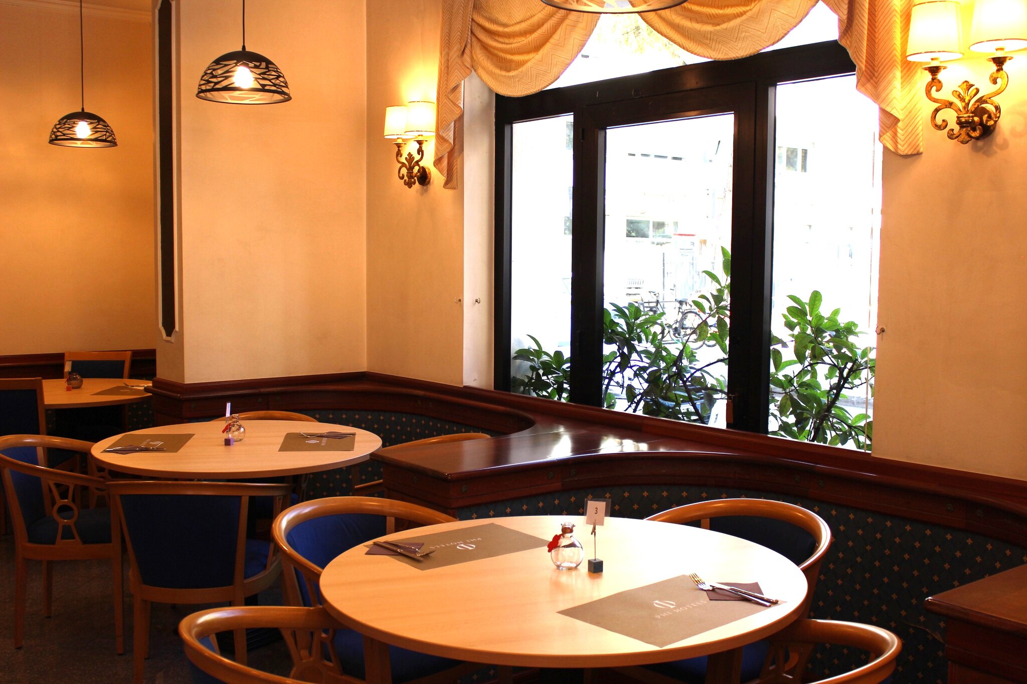 Phi Hotel Ambra 5