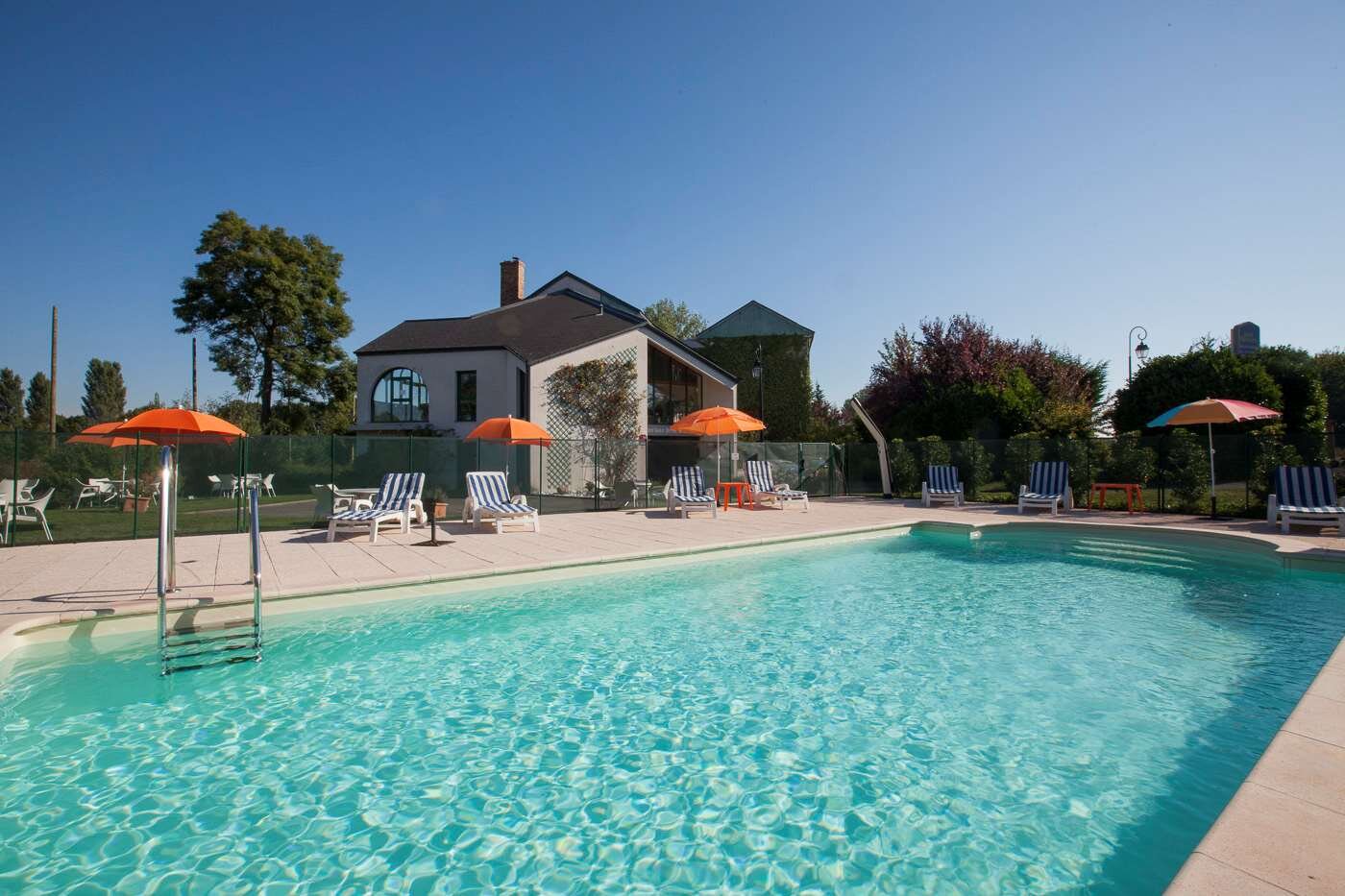 Golf Hôtel Colvert Levernois 4