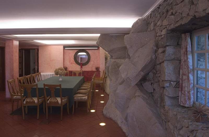 Lawrence's Hotel 5
