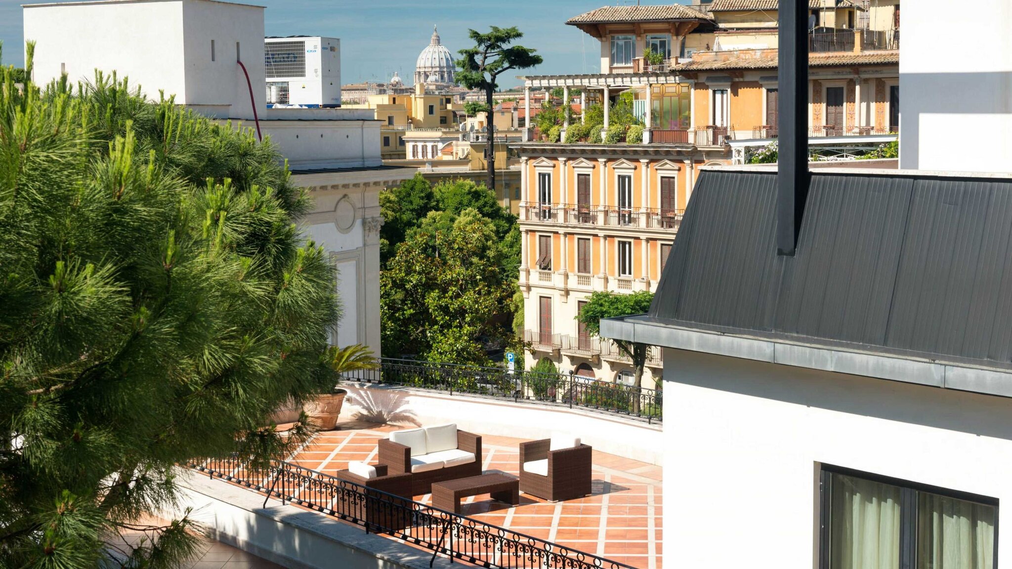 Hotel Donna Laura Palace 4