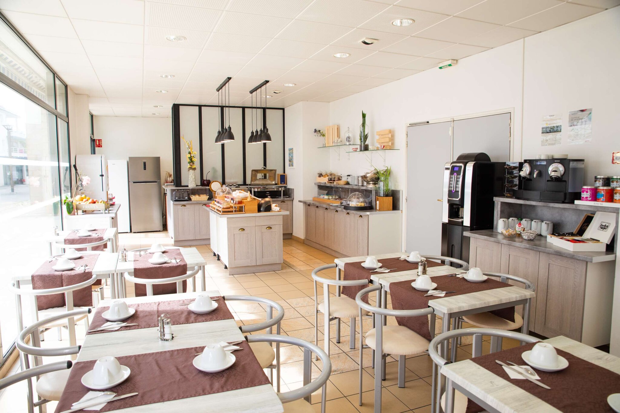 Brit Hotel Confort Lannion Centre Gare 5