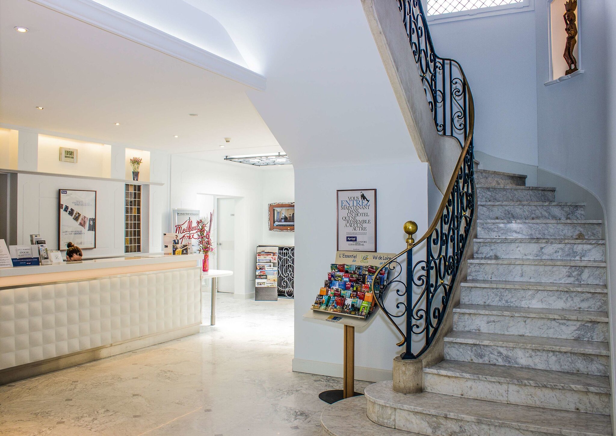 Hôtel Kyriad Tours Centre 4