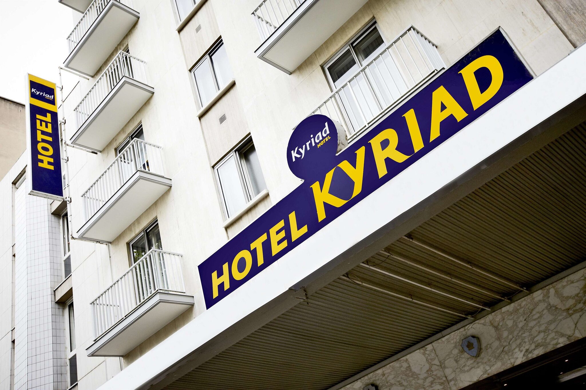 Hôtel Kyriad Tours Centre 2