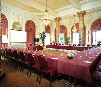 Hotel du Grand Lac Excelsior 5