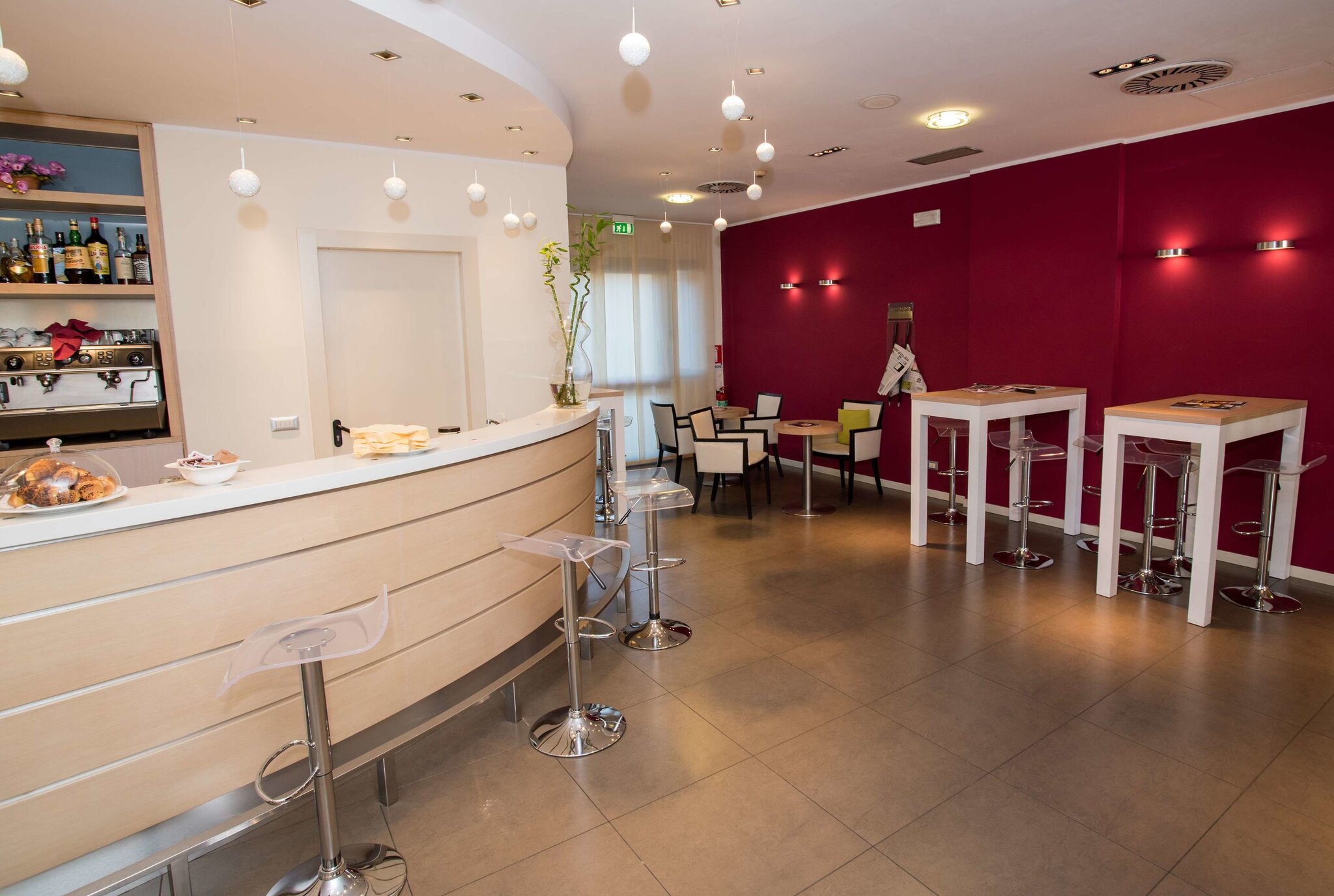Best Western Palace Inn Hotel 5