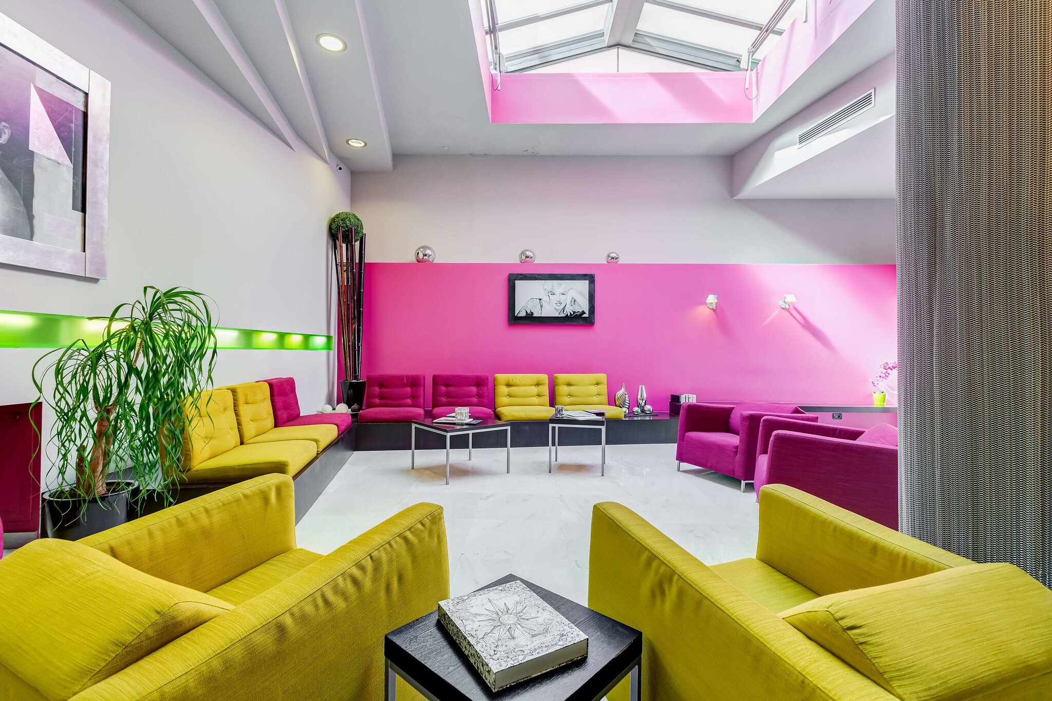 Best Western Cinemusic Hotel 5