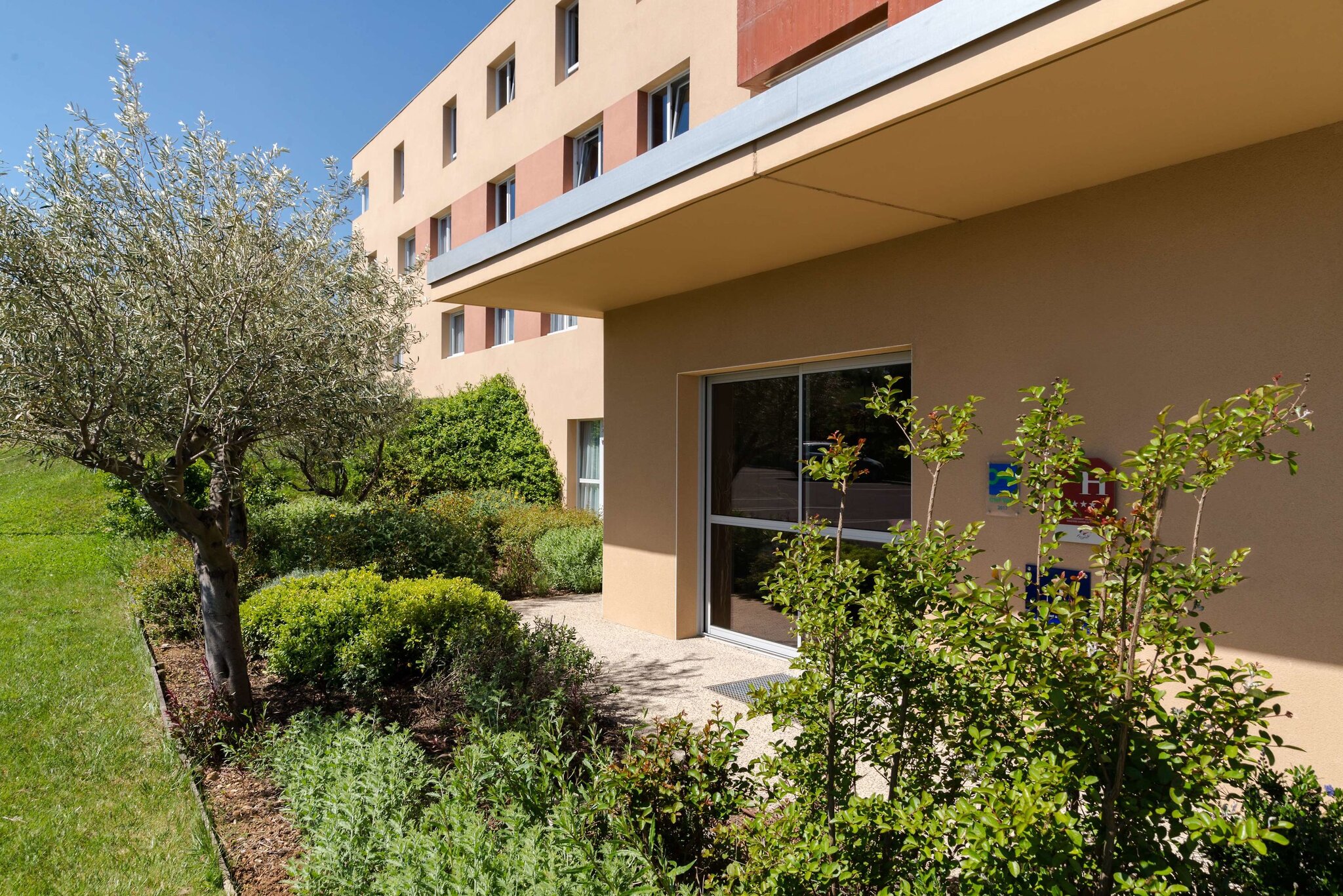 Hotel The Originals Montpellier Est Ecoparc 5