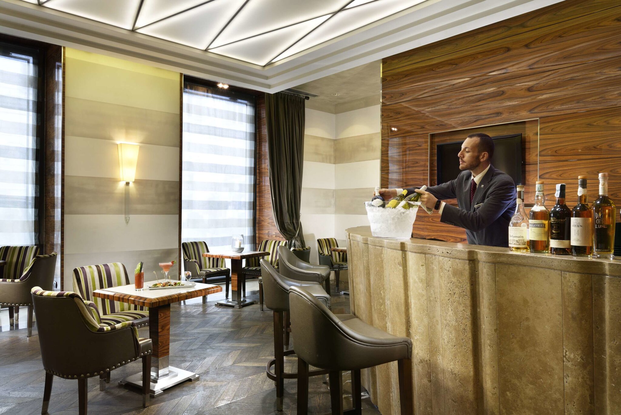 UNA HOTELS Decò Roma 5
