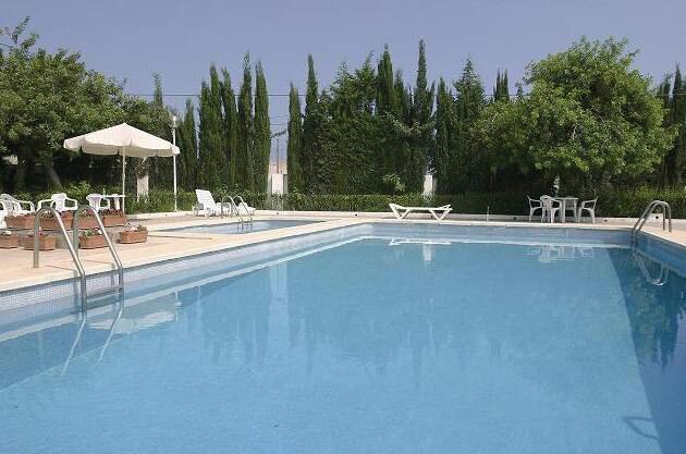 Hotel Abril