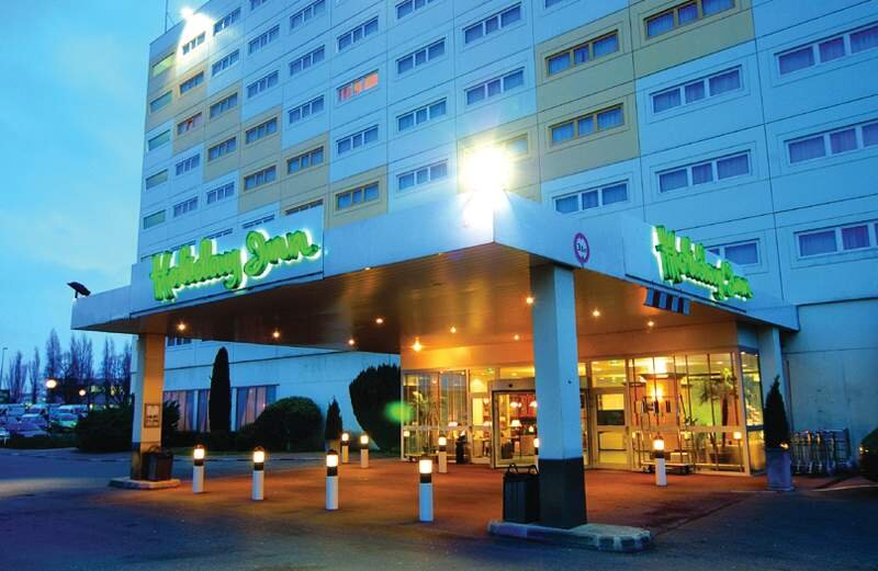 Best Western Plus Paris Orly 4