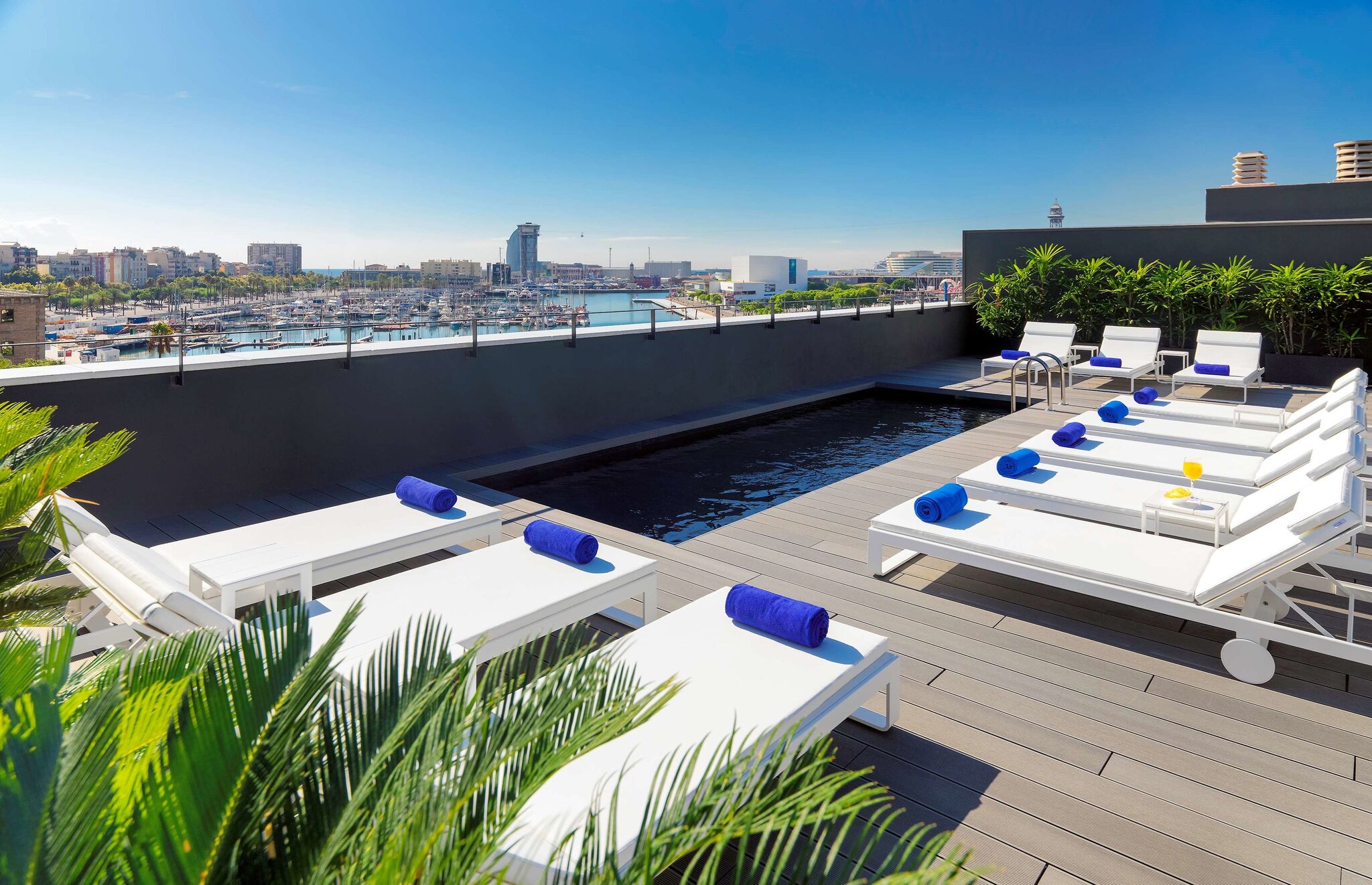 H10 Port Vell 4