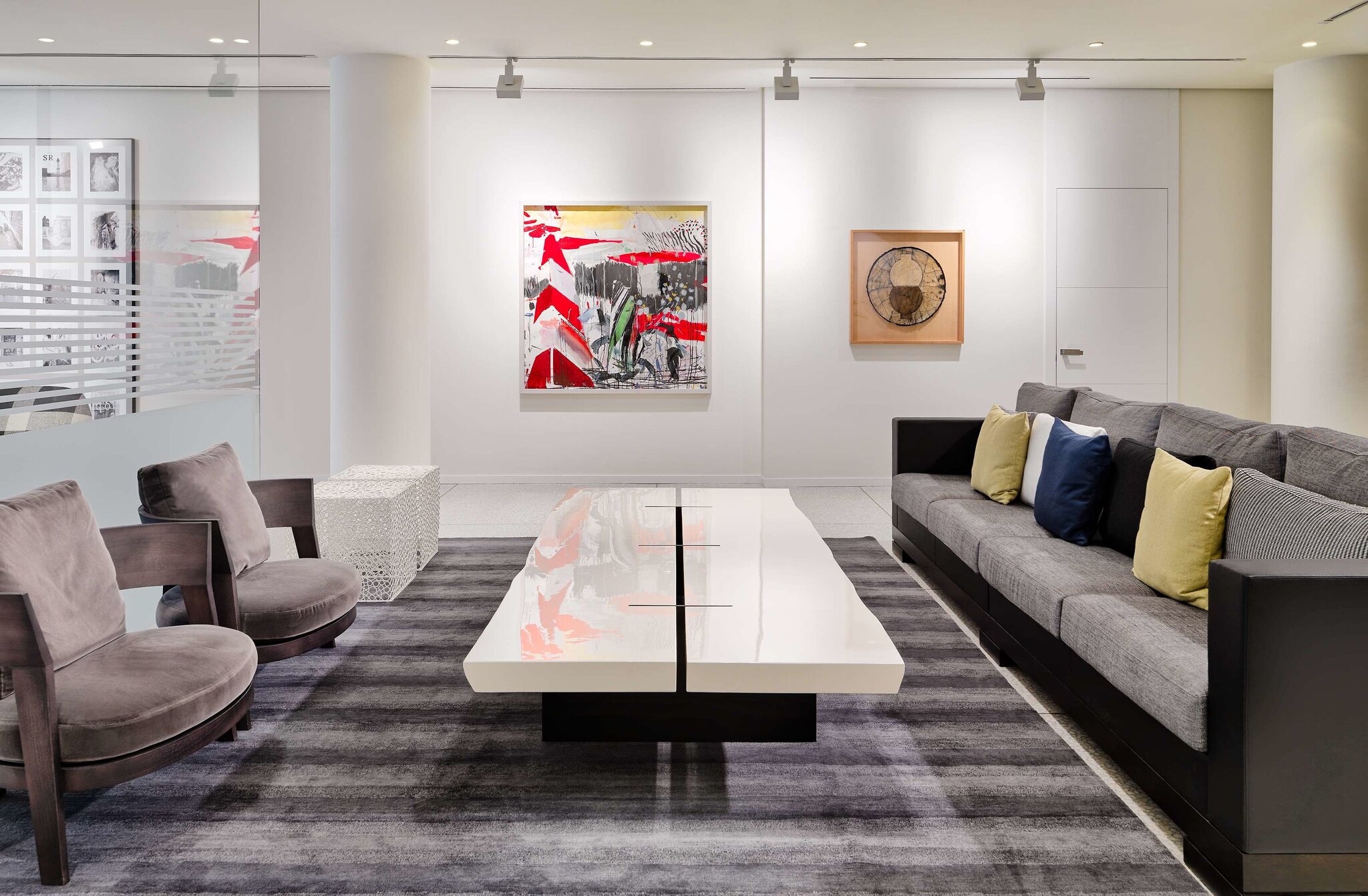 H10 Art Gallery
