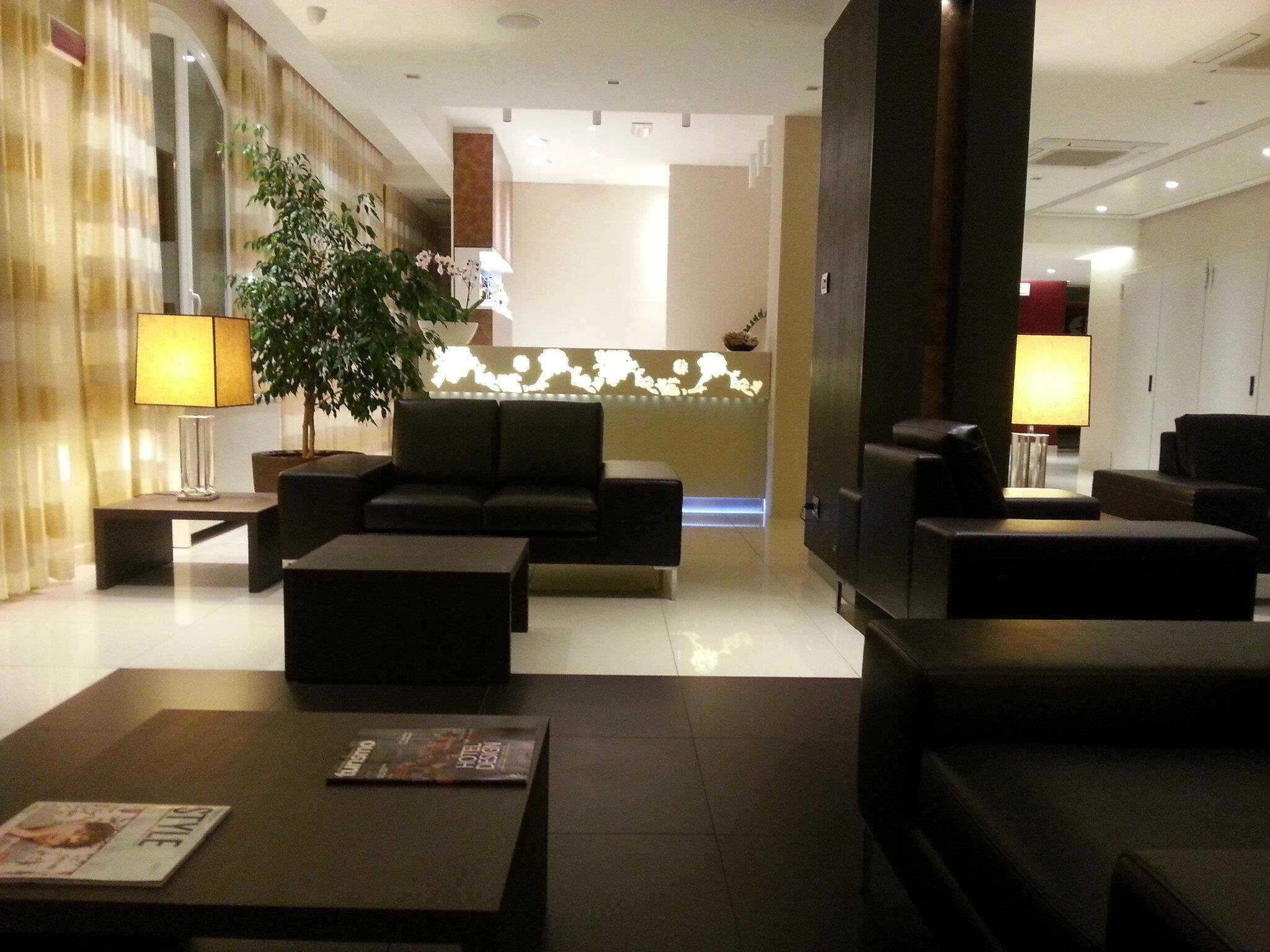 Virginia Palace Hotel 4