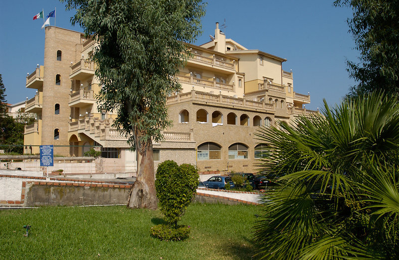 Hotel Hellenia 4