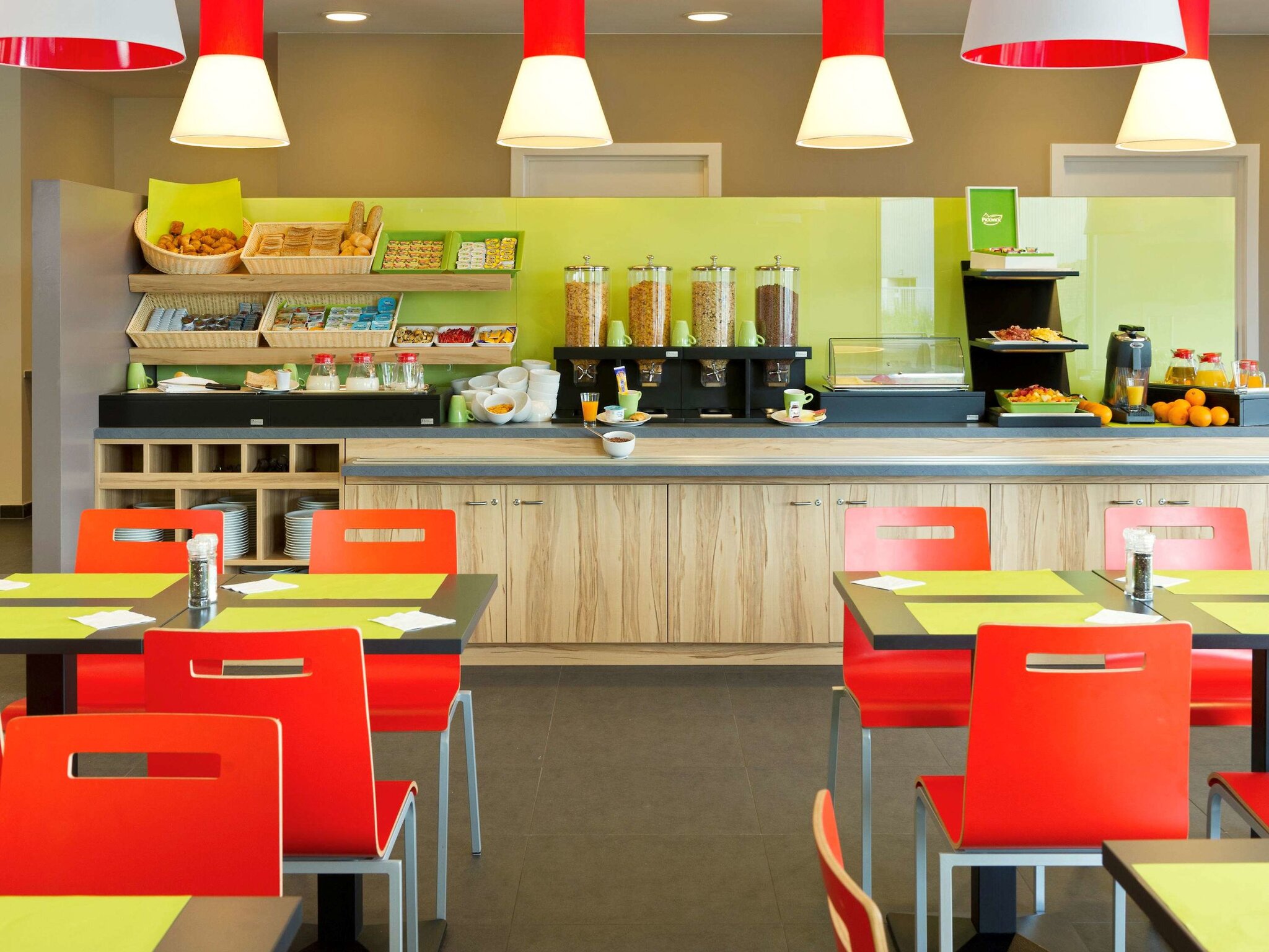 Ibis Styles Zeebrugge 5