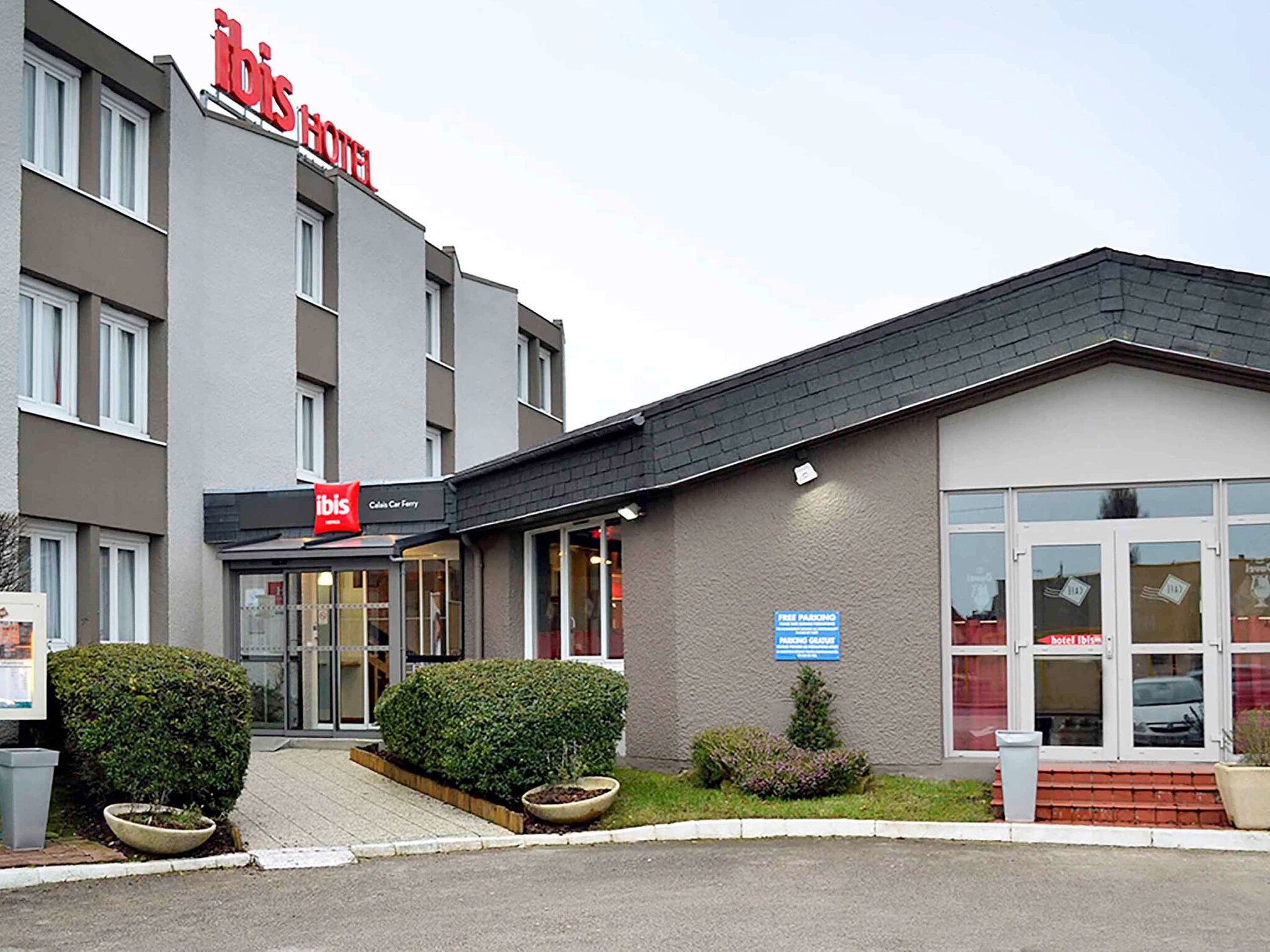 Ibis Calais 4