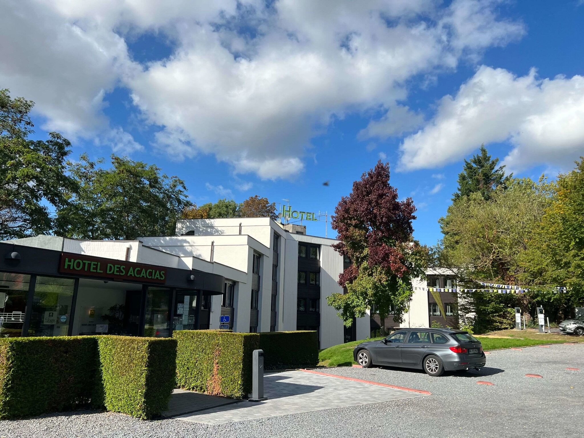Logis Hôtel des Acacias Lille Neuville en Ferrain