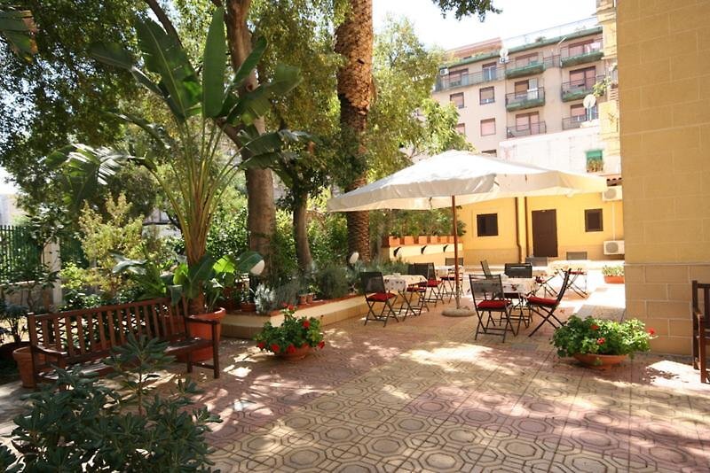 Hotel d'Orleans 3