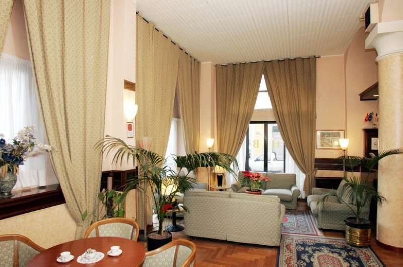 Mokinba Hotels Baviera 5